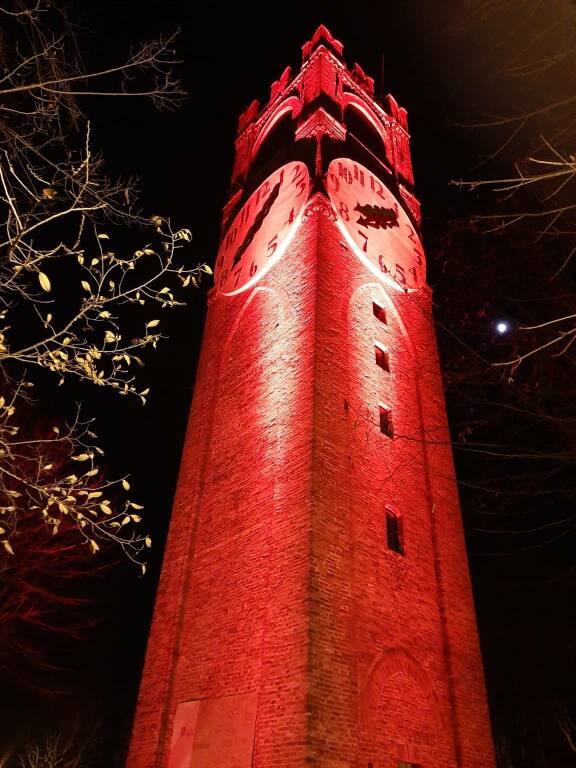 Torre Belvedere rossa Mondovì