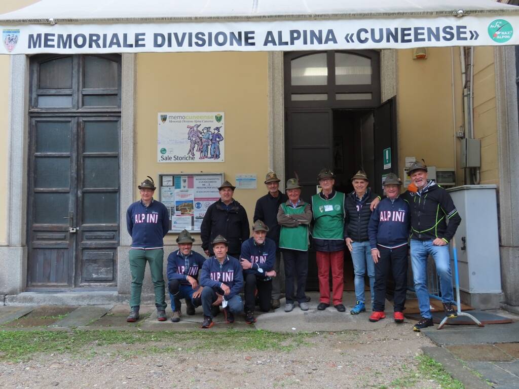 delegazione alpini Saluzzo al Memoriale