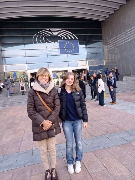 Studentessa del Bonelli di Cuneo vince il concorso "Diventiamo cittadini europei"